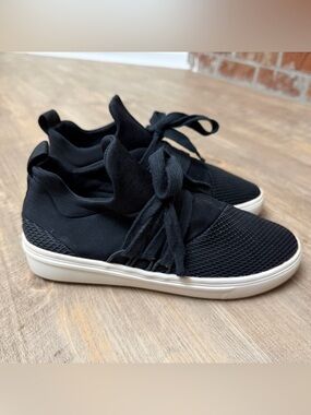 Steve Madden Lancer Sz 7  Sneakers Black Lace Up Shoes Casual